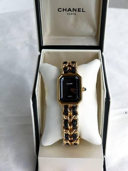 CHANEL – Première