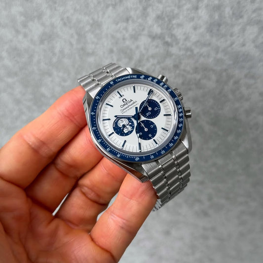 OMEGA – Speedmaster “Snoopy”