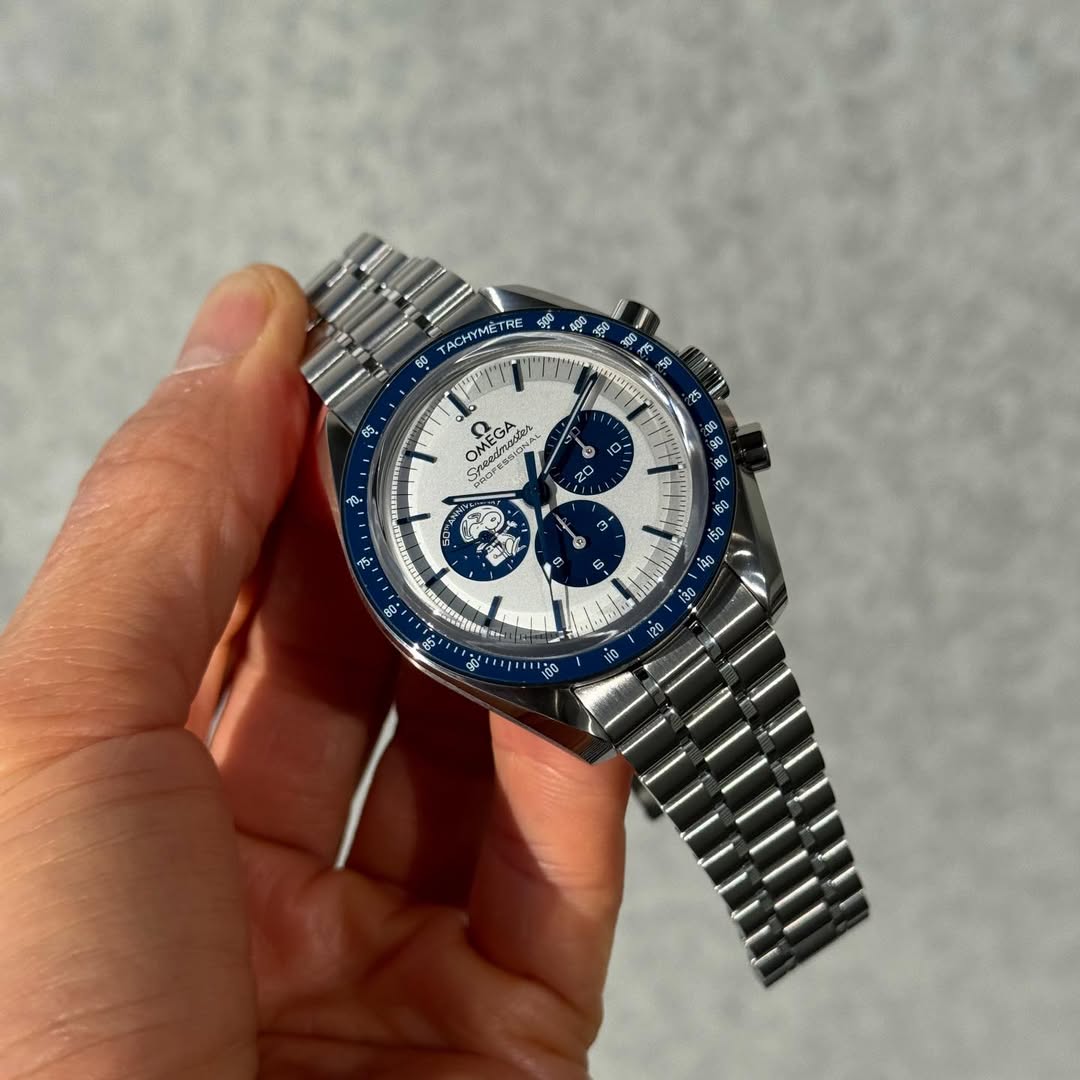 Omega Speedmaster Snoopy
